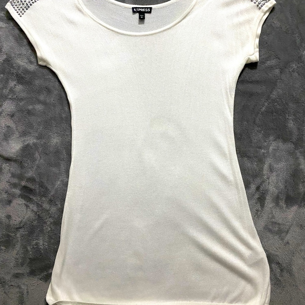 White Express short sleeved sweater